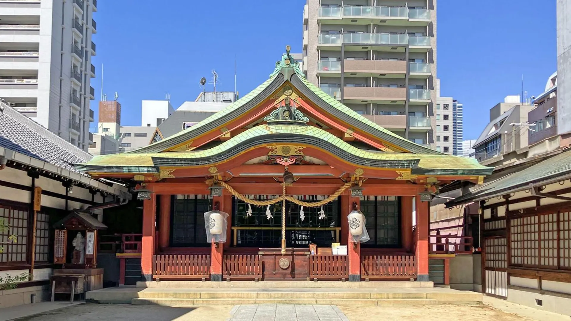 Отель Toyoko Inn Osaka Umeda Higashi