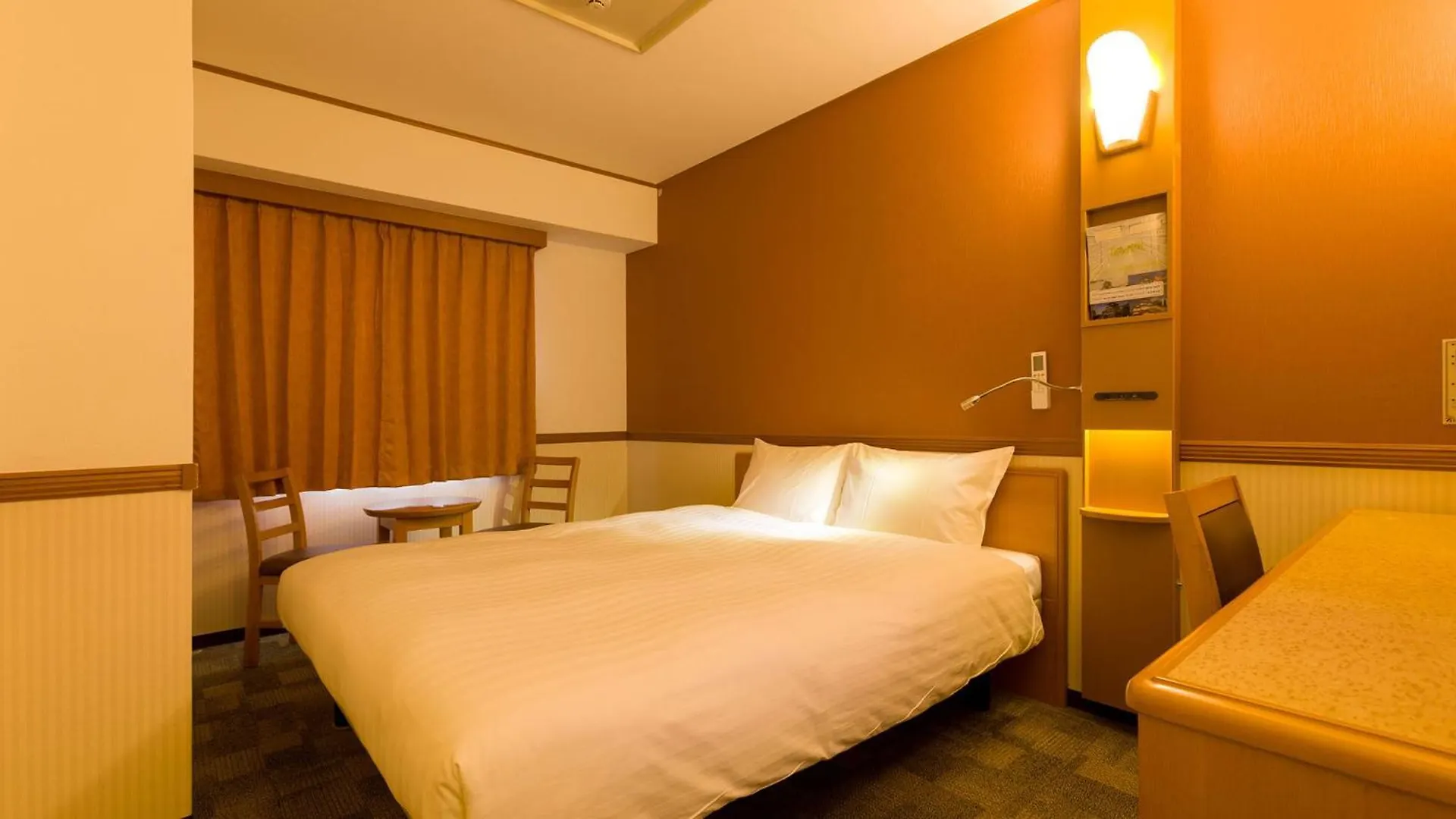 Отель Toyoko Inn Osaka Umeda Higashi
